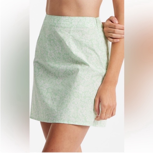 Billabong Light Green Floral Mini Skirt size 25 NWT - Picture 3 of 9